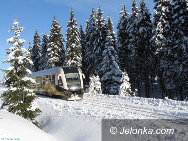 JELENIA GÓRA REGION: Koleją Izerską taniej. Dla dziadków z wnuczkami