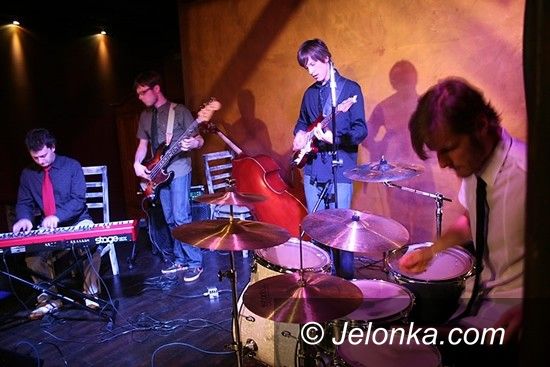 SZKLARSKA PORĘBA: Jazz brzmiał w Jazgocie