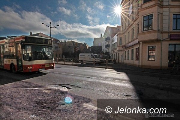 JELENIA GÓRA: Linie autobusowe: racjonalne odchudzanie?