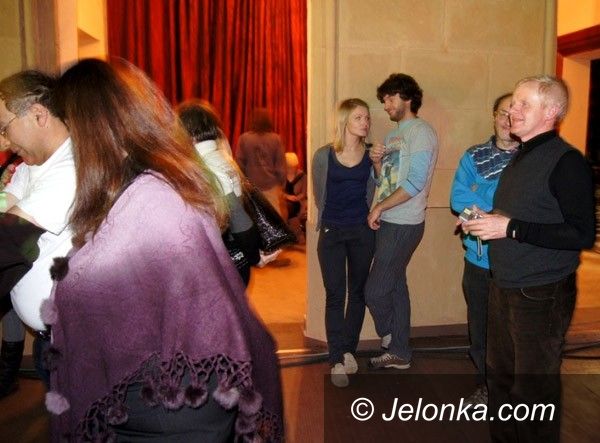 JELENIA GÓRA: Microexpressions”, mega emocje. ZOOM Zbliżenia nie tylko w kinie LOT