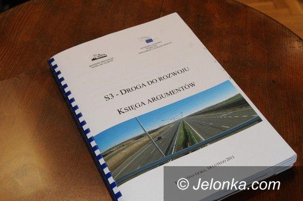 KAMIENNA GÓRA: „Będziemy walczyć o S3” – samorządowcy na konferencji w Kamiennej Górze