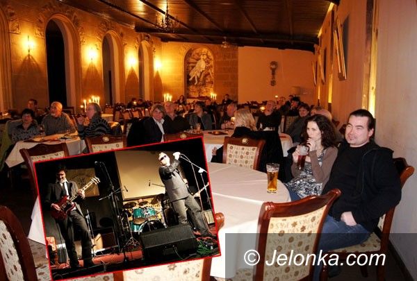 JELENIA GÓRA: „Obstawa Prezydenta” w Orient Expresie. Publika znowu zawiodła