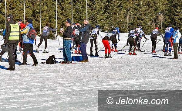 JAKUSZYCE: Weekend na biegówkach. Tłumy na Polanie Jakuszyckiej