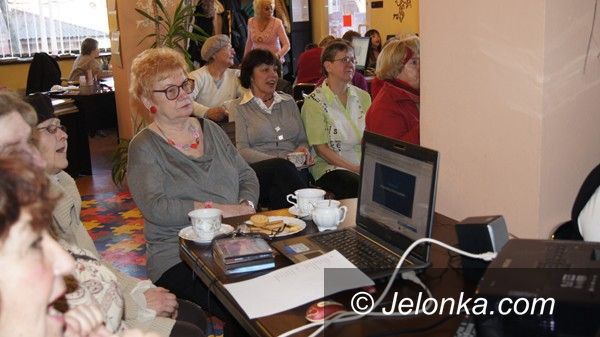 KARPACZ: Myszkowali w bibliotece śpiewająco