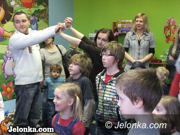 JELENIA GÓRA: Z zabawą przez świat nauki