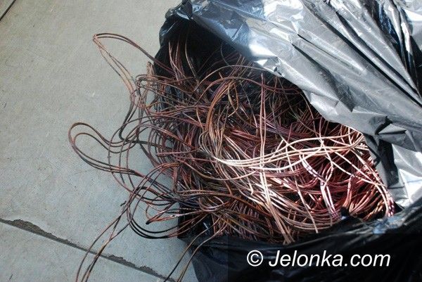 JELENIA GÓRA: Pokusą miedź w kablach