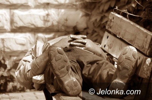 JELENIA GÓRA: Złudne oszczędzanie na izbie wytrzeźwień