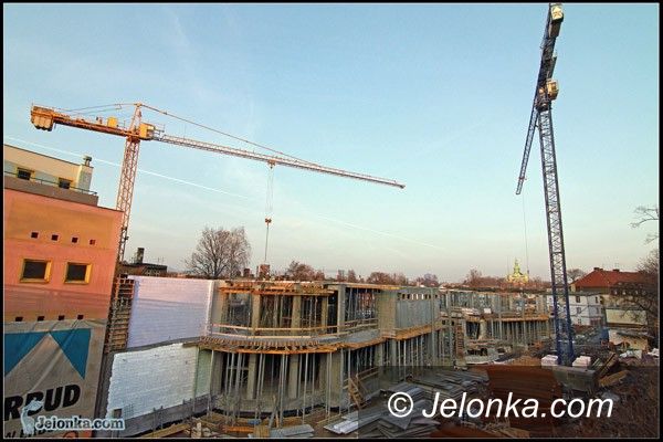 JELENIA GÓRA: Co z galerią Focus Mall? Pewność w niepewności