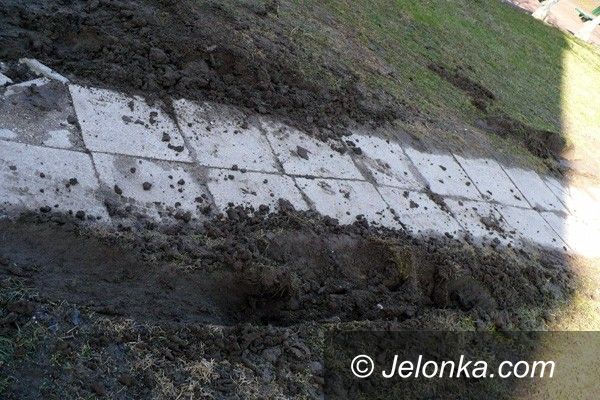 JELENIA GÓRA: Zmotoryzowanym wandalom mówią „NIE”