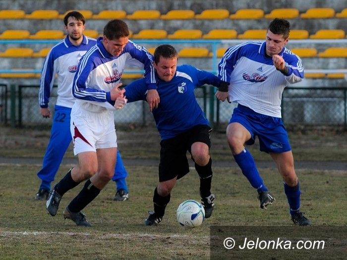 IV-liga piłkarska: Grała IV–liga piłkarska, Karkonosze pauzowały