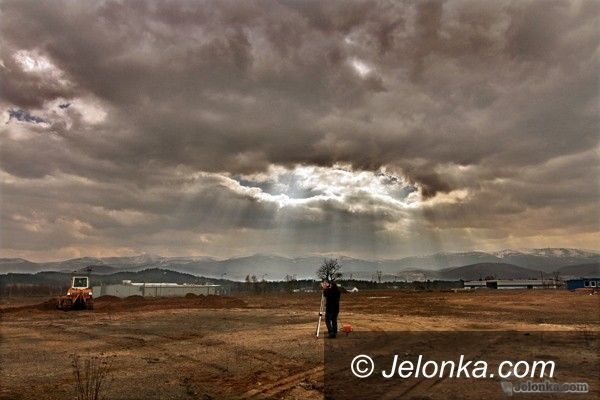 JELENIA GÓRA: Draexlmaier nie ucieknie. Będą miejsca pracy
