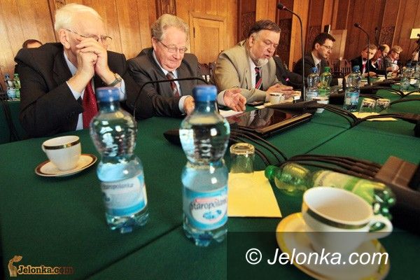 JELENIA GÓRA: Budżet skorygowany. Fotoradar kością niezgody