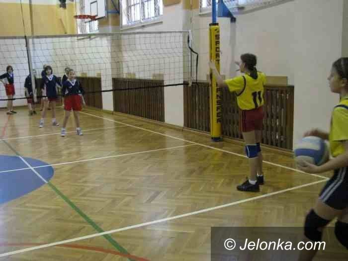 Jelenia Góra: Siatkarki “dwójki” nie do zatrzymania