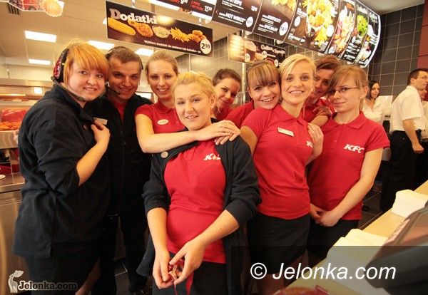 JELENIA GÓRA: KFC otwarte. Oficjalnie i bez tłumów