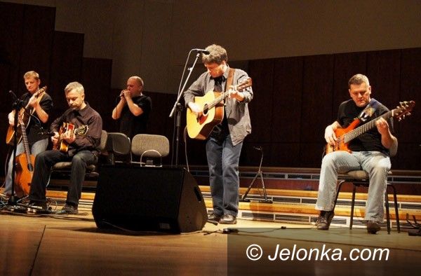 JELENIA GÓRA: „Bieszczadzkie Anioły” w Filharmonii. Po koncercie „SDM”