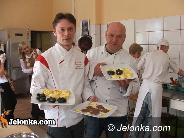 JELENIA GÓRA: Poznawali tajniki zawodów w „Gastronomie”