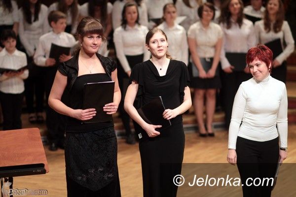 JELENIA GÓRA: Stabat Mater – ból w piękno przekuty