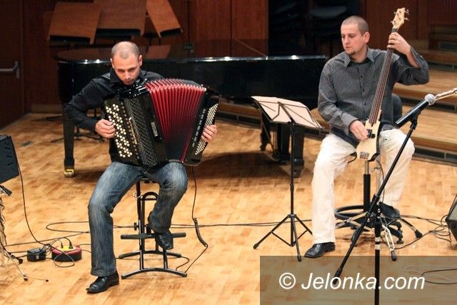 JELENIA GÓRA: Marcin Wyrostek z kolejnym koncertem. Zmagania w rytmach rozrywki