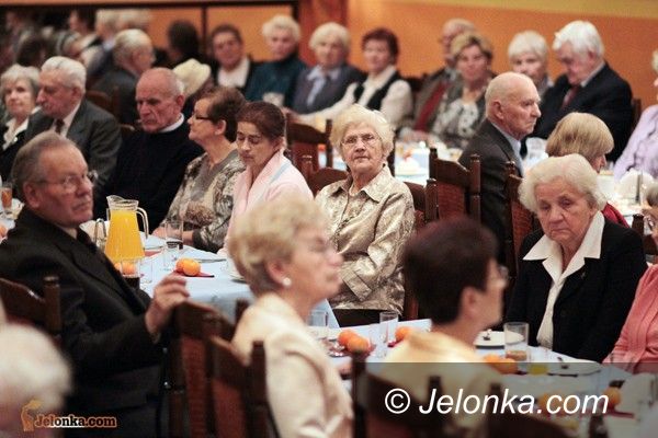 JELENIA GÓRA: Syberyjskie paradoksy. Zabrakło „bumagi”, statusu nie będzie