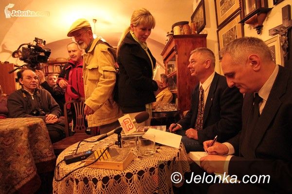 JELENIA GÓRA: Dzieje Szklarskiej Poręby w Książnicy Karkonoskiej
