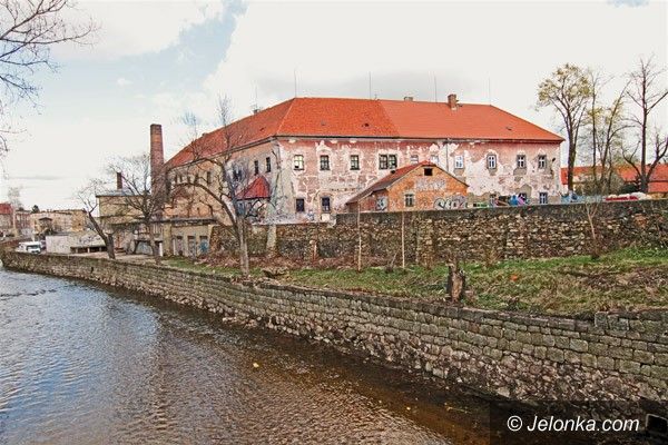 JELENIA GÓRA: Dla gablot też będzie miejsce