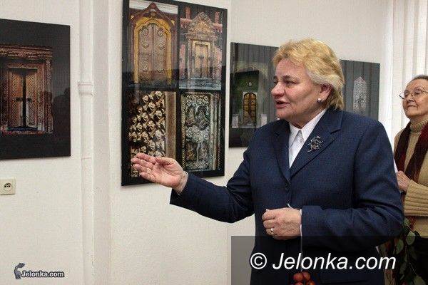 JELENIA GÓRA: Drzewa wcielone w fotografie