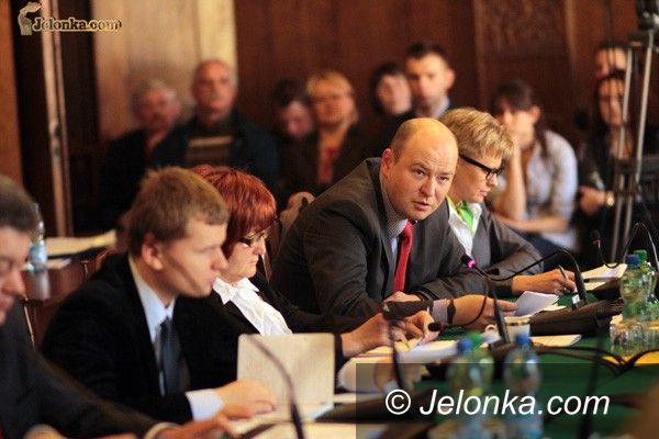 JELENIA GÓRA: Maraton mieszkaniowy w ratuszu. I nie tylko