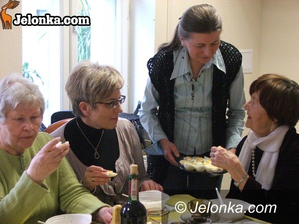 JELENIA GÓRA: Pomocna Dłoń w przedświątecznych klimatach