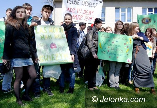 JELENIA GÓRA: Las całkiem blisko nas. Dzień Ziemi w „Norwidzie”