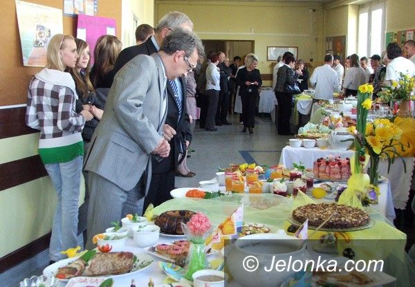 JELENIA GÓRA: Miód z musztardą na świątecznym stole. W Gastronomie