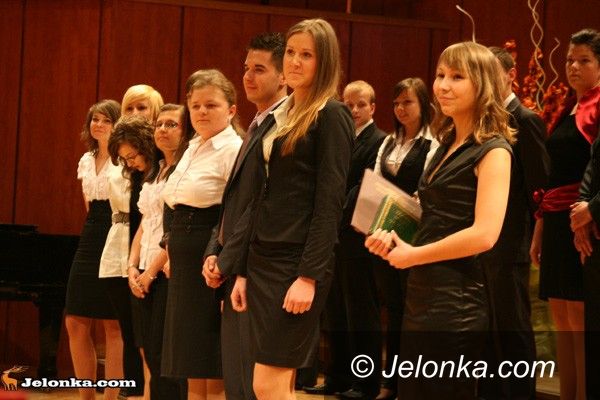 JELENIA GÓRA: Ostatni dzwonek w „Ekonomie”. W muzycznych klimatach