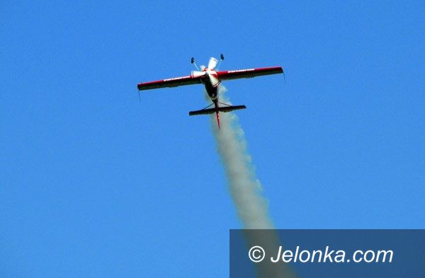 JELENIA GÓRA: Powietrzne ewolucje "Żelaznego". Ze starostą na pokładzie 