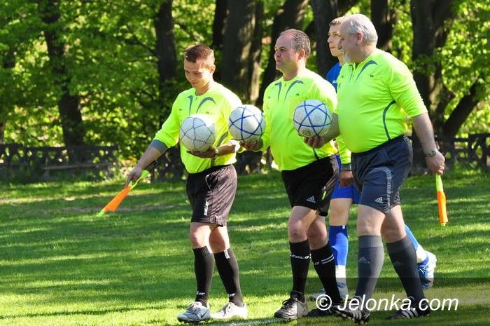 Jelenia Góra: Derby Jeleniej Góry dla piłkarzy KKS–u