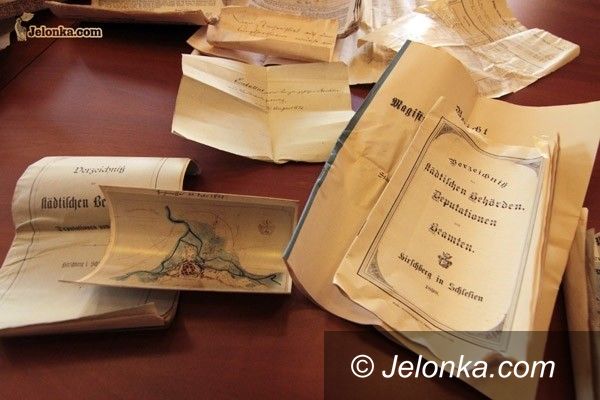 JELENIA GÓRA: Dokumenty z przeszłości w bibliotece cyfrowej