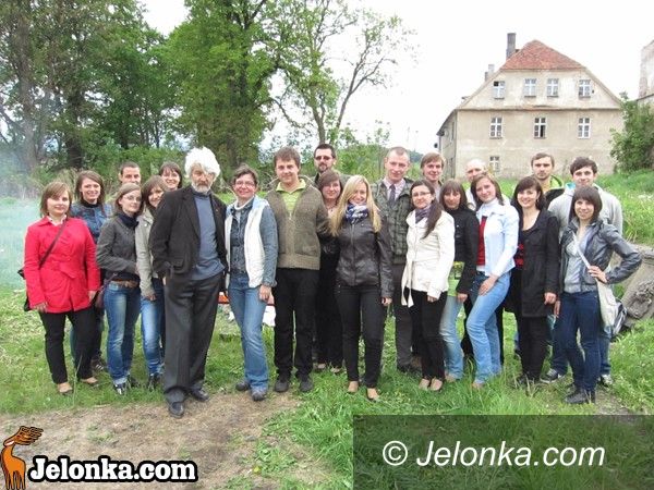 JELENIA GÓRA: Dyskutowali o gospodarce odpadami. W Dworze Czarne