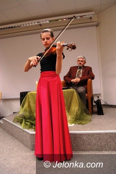 JELENIA GÓRA: „Żar zmierzchu”, czyli chwytaj dzień garściami!