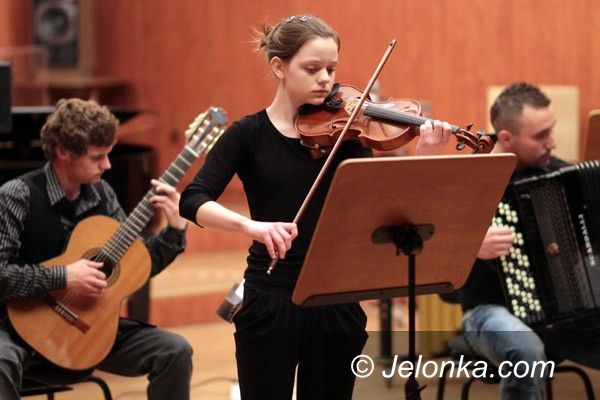 JELENIA GÓRA: Pokazali muzyczną klasę. Kameralnie i z niespodziankami
