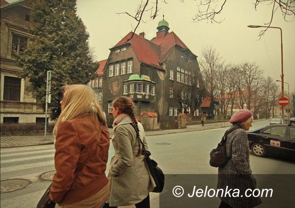 JELENIA GÓRA: Szkolne dachy do wymiany