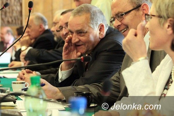 JELENIA GÓRA: Z prawa użytkowania wieczystego za „grosze” na własność