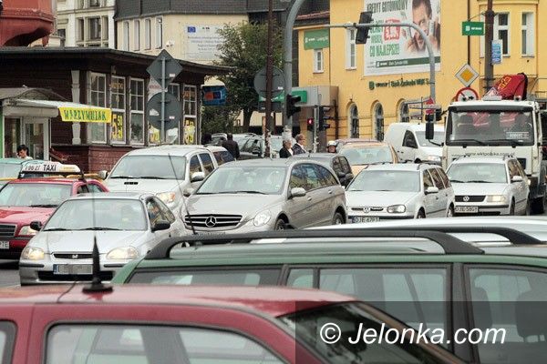 JELENIA GÓRA: Wydobywają amunicję – saperska akcja