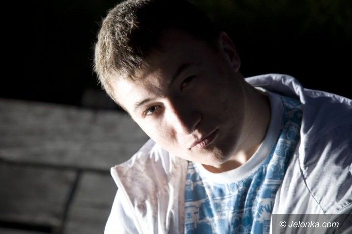 JELENIA GÓRA: Śpiewanie o Bogu w rytmie hip–hopu