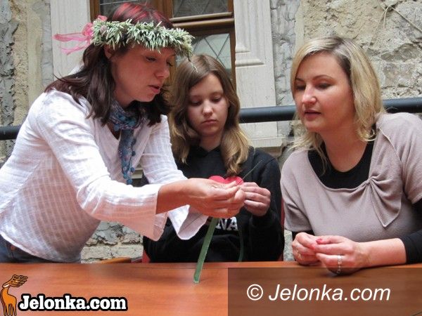 Jelenia Góra: Rusałkowe wianki w Dworze Czarne