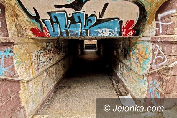 JELENIA GÓRA: Straszny ten tunel!