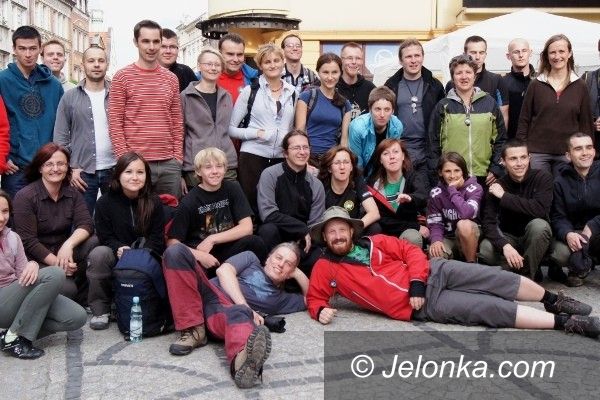 JELENIA  GÓRA: 100 km w trzy dni! Na piechotę z Gildią Sudecką