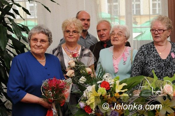 JELENIA GÓRA: Pół wieku razem. Uhonorowani w ratuszu