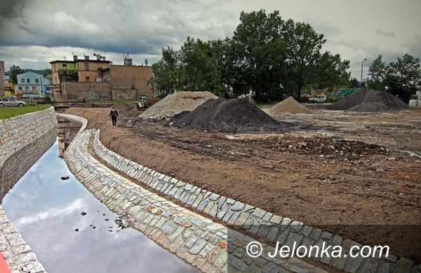 JELENIA GÓRA: Między dużymi i małymi sprawami