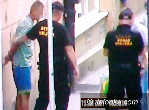 Jelenia Góra: Odpowie za kradzież spodni