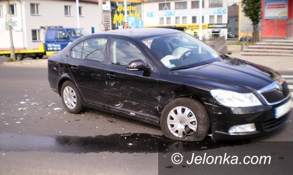 JELENIA GÓRA: Jechał "pod gazem". Wymusił pierwszeństwo na skrzyżowaniu