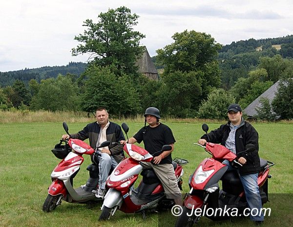 JELENIA GÓRA: Skuterami na wybrzeże. Będą promować miasto