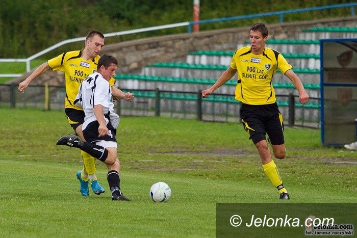 Jelenia Góra: Skromne zwycięstwo Karkonoszy – fotorelacja z meczu
